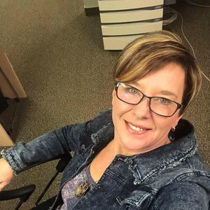 Meet your Posher, Debbie